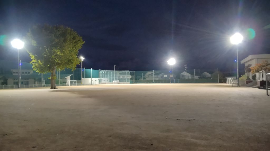 入善小学校グラウンドナイター照明