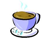 紫色のカップに注がれ、2つの角砂糖が添えられた、コーヒーのイメージイラストの写真