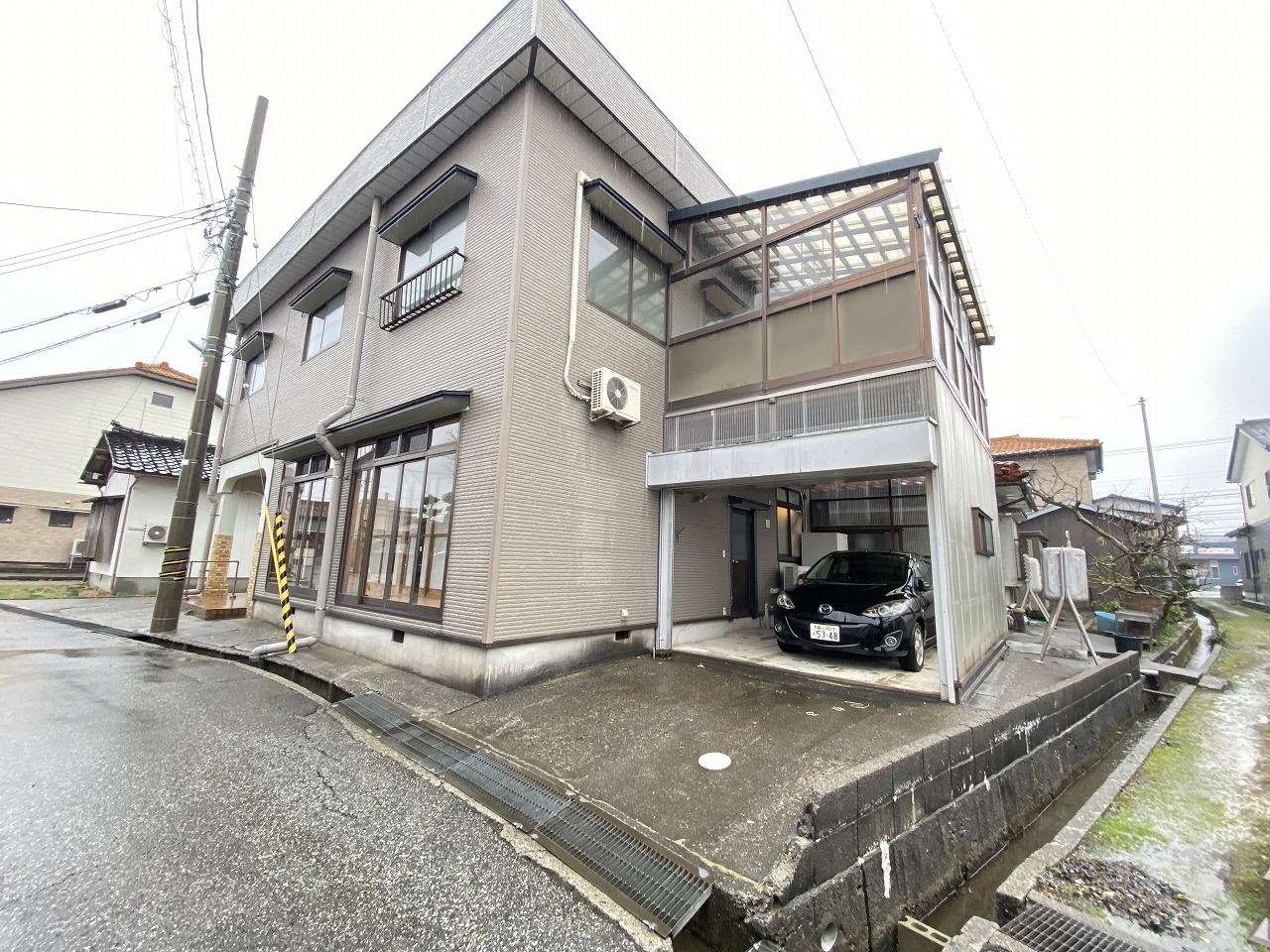 鉄骨造2階建て7DK