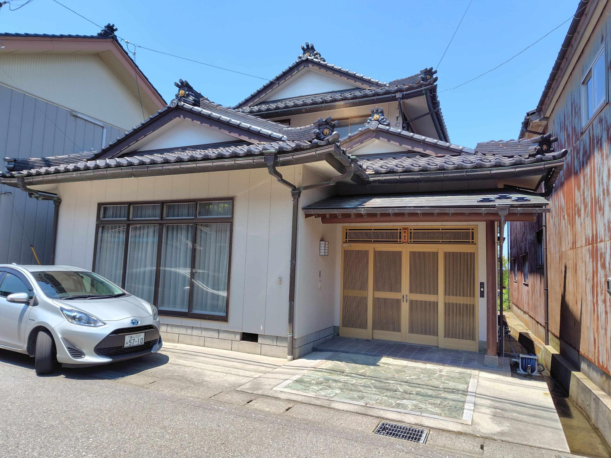 木造２階建て（6DK）