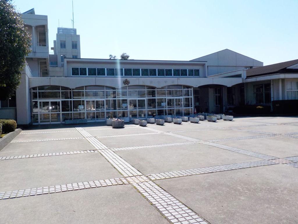 飯野小学校